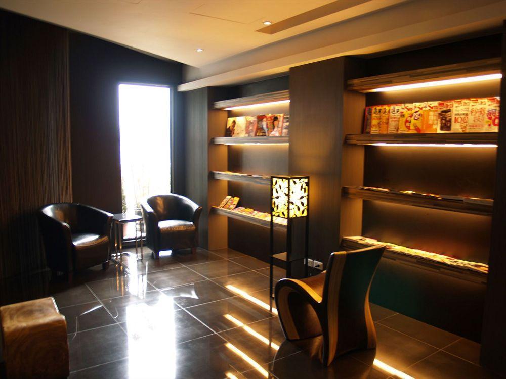 Forward Hotel Taipei Nangang Exterior photo
