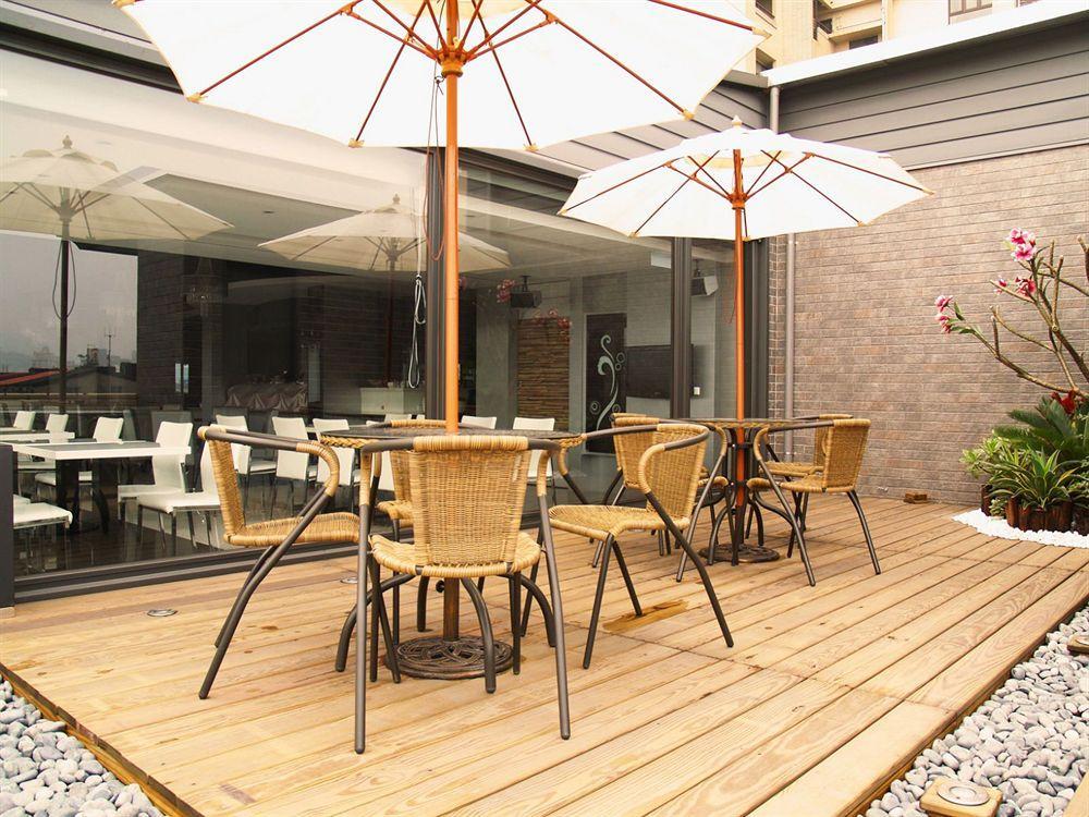 Forward Hotel Taipei Nangang Exterior photo