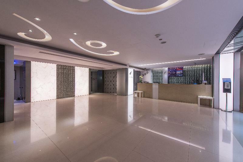 Forward Hotel Taipei Nangang Exterior photo