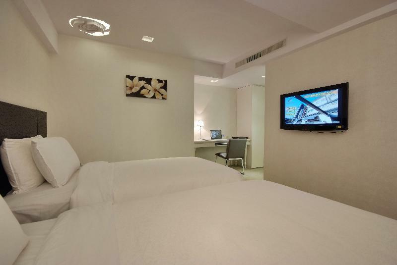 Forward Hotel Taipei Nangang Exterior photo
